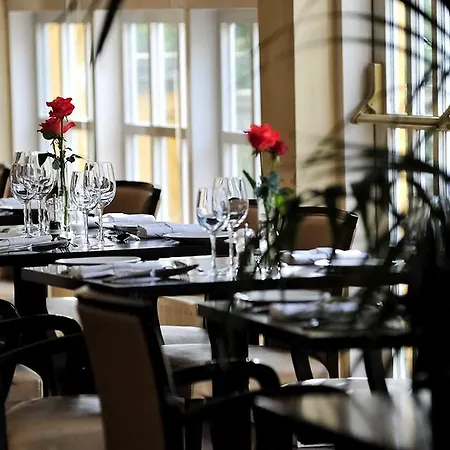 Hotel Athenaeum House