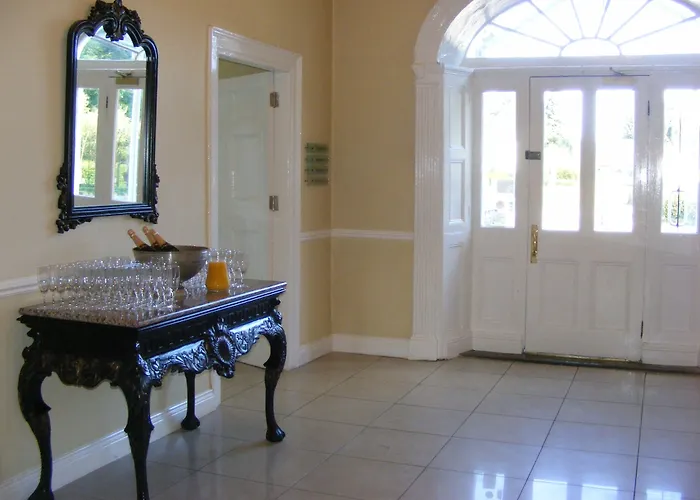 Athenaeum House Hotell 4*